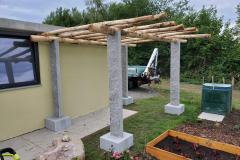 Pergola-mit-Sockel-Garten